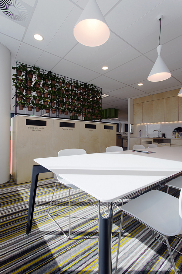 辦公室裝修隔斷設計-卓創裝飾