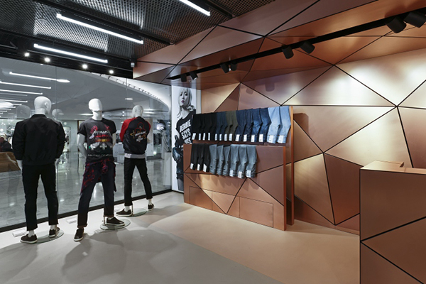 男裝店鋪如何裝修設計比較吸引客人